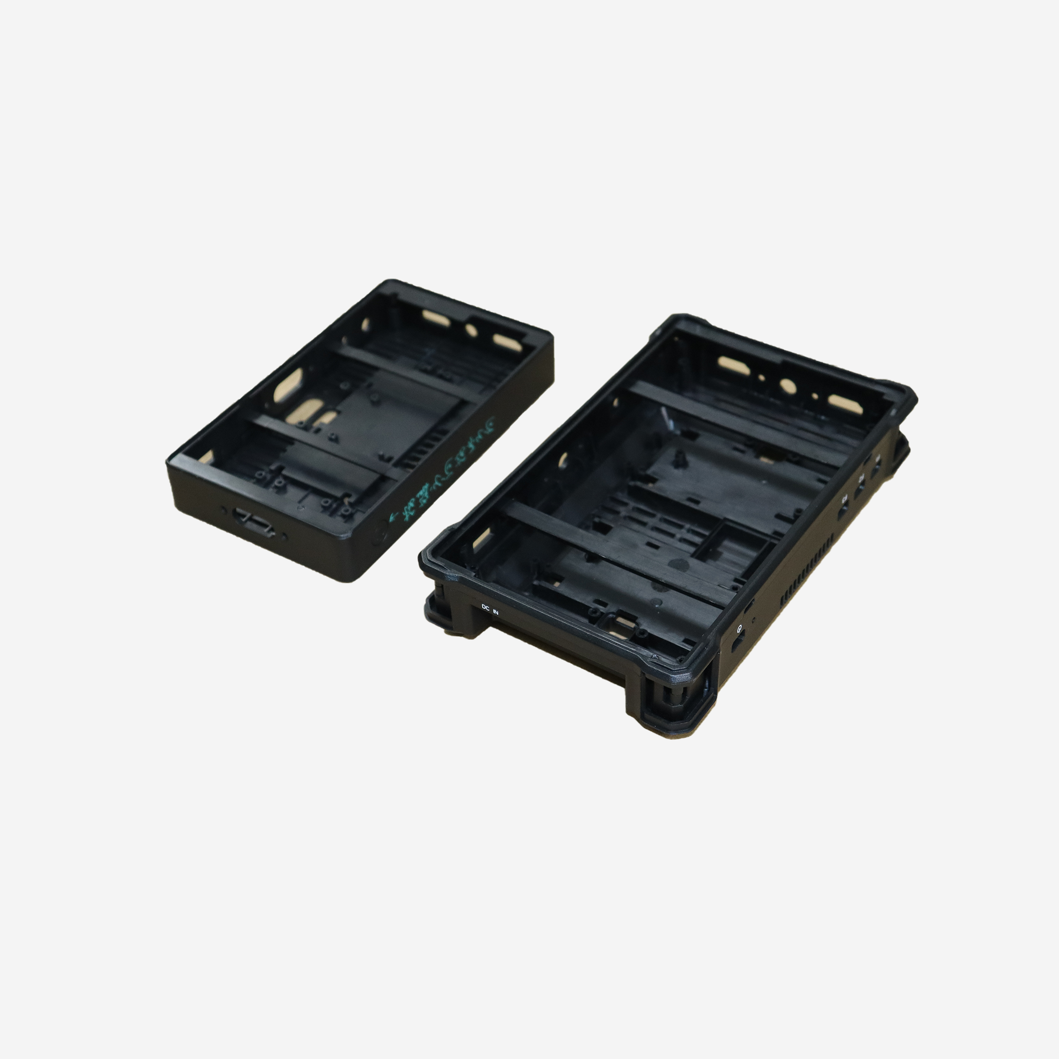 ミニコンピューター筐体